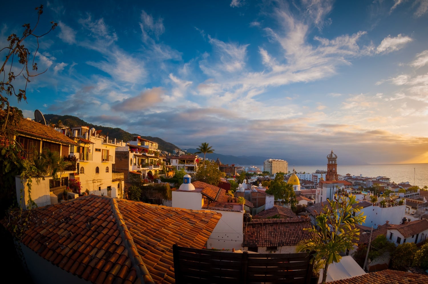 Rent a Car in Puerto Vallarta and Visit its Beautiful Places