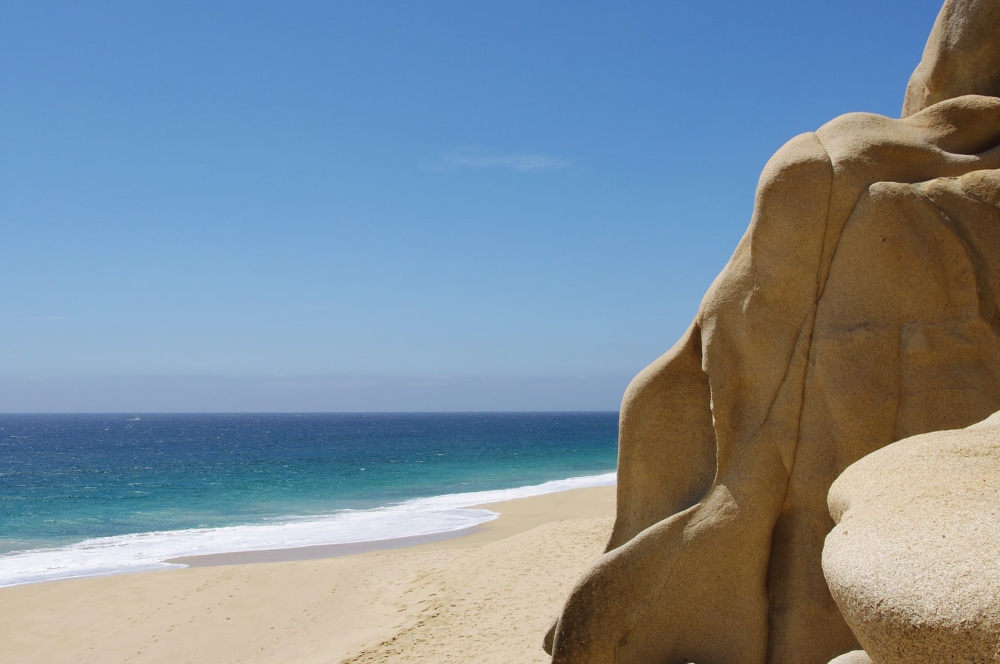 Rent a Car in Los Cabos and Have a Real Touristic Experience