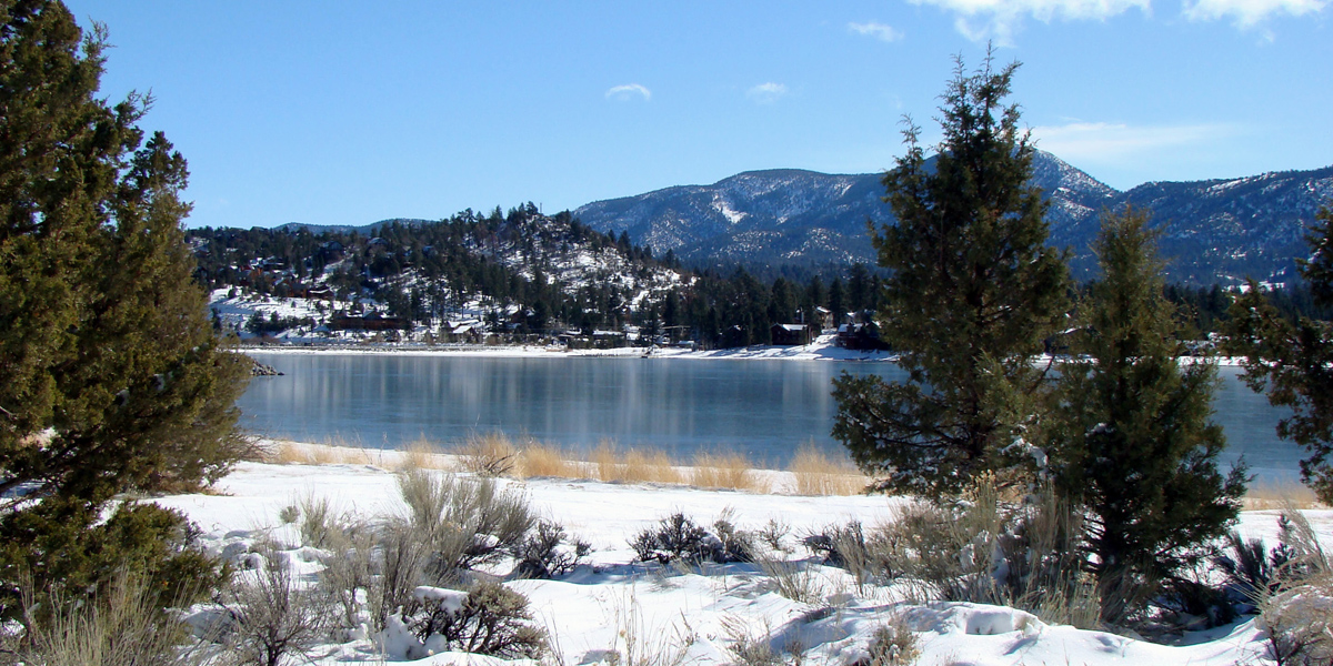 Skiing and snowboarding: The adventure in Mammoth and Big Bear Lake awaits.